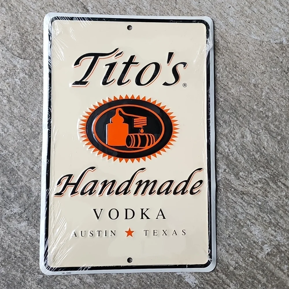 Tito's Sign & Bandana - Picture 6 of 8